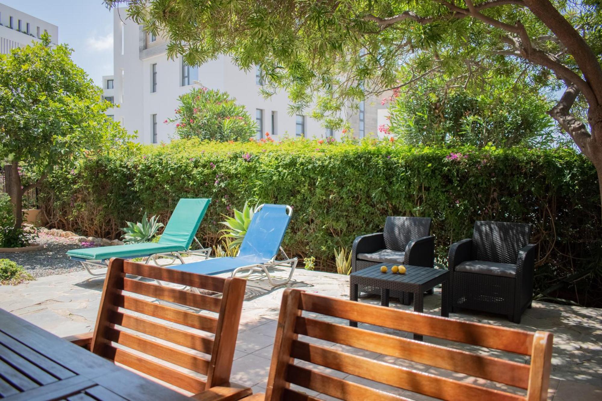 Kings Apartment With Private Garden Paphos Exterior foto