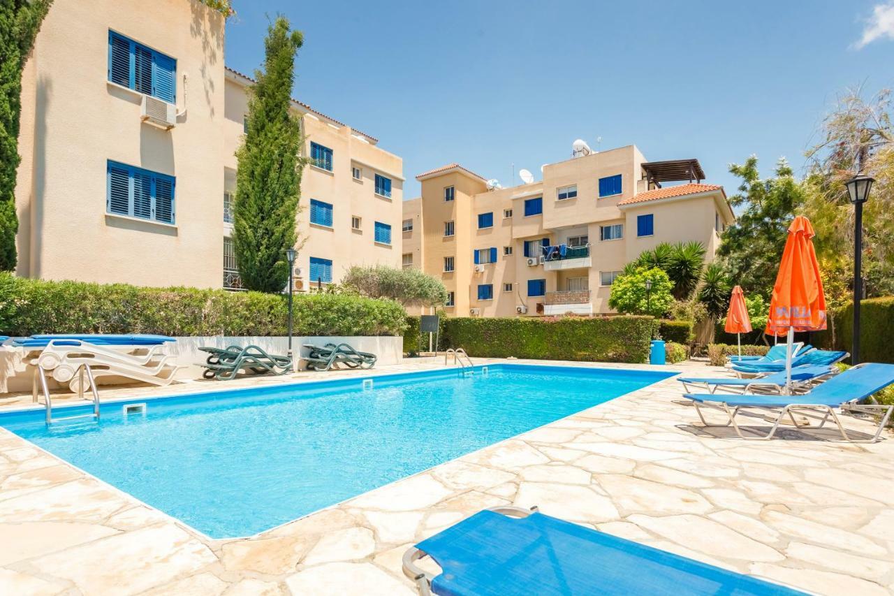 Kings Apartment With Private Garden Paphos Exterior foto